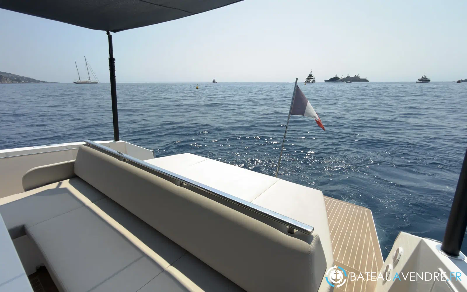 slider 29 Delta Powerboats 48 Coupe