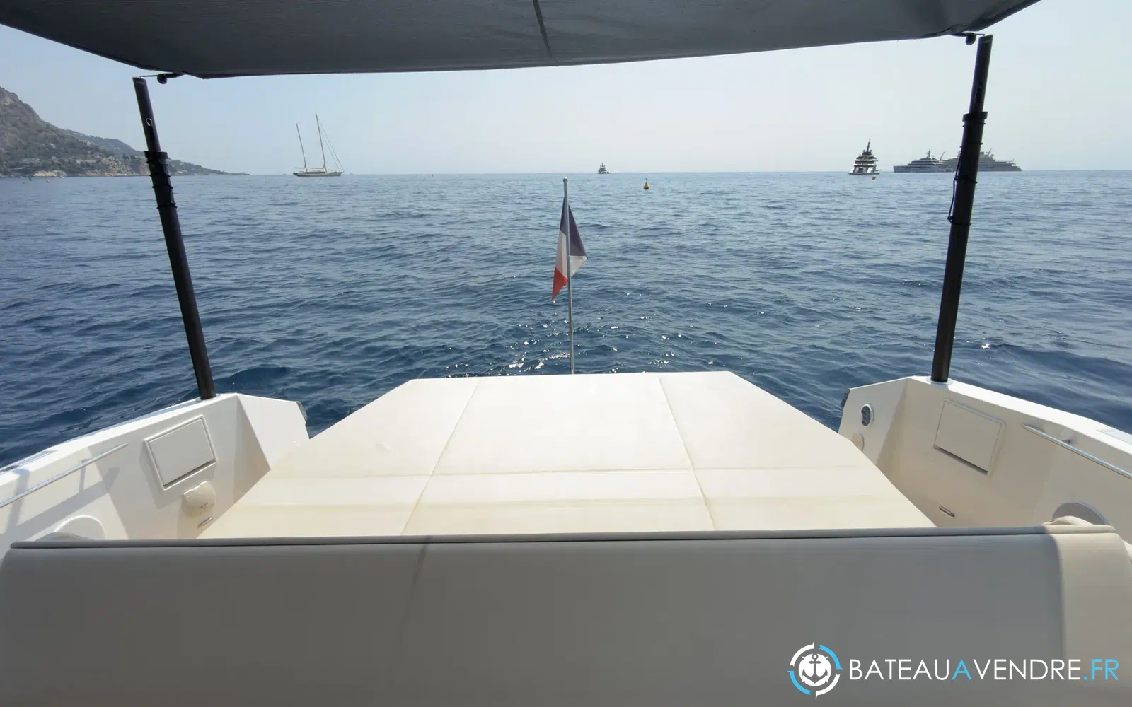 slider 32 Delta Powerboats 48 Coupe