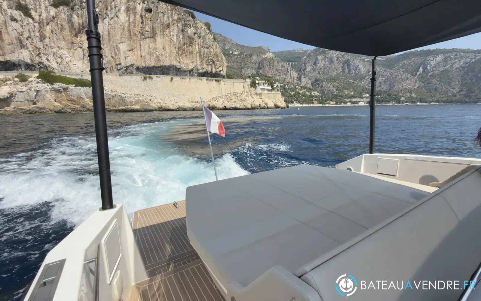 slider 35 Delta Powerboats 48 Coupe