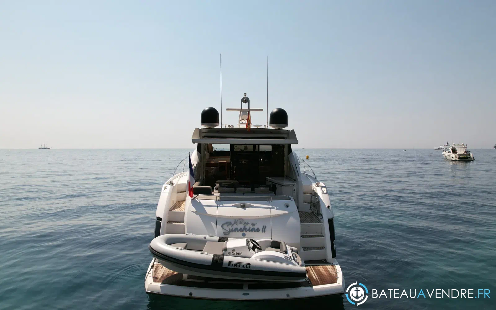 slider 7 Sunseeker Predator 62