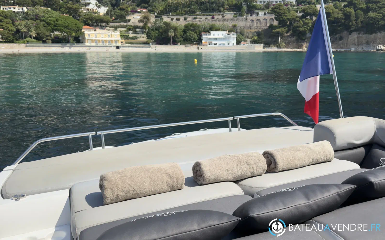slider 9 Sunseeker Predator 62