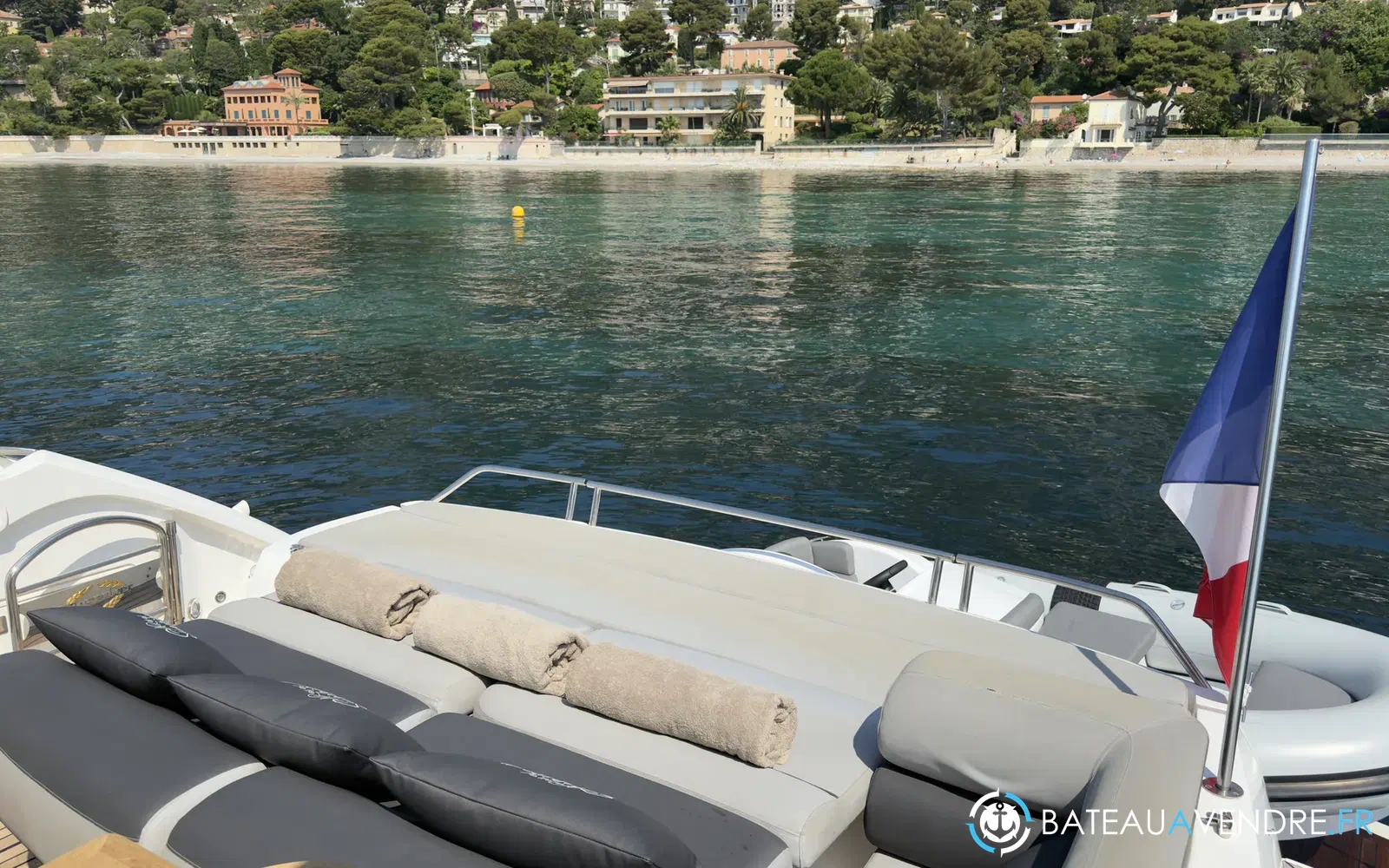 slider 10 Sunseeker Predator 62
