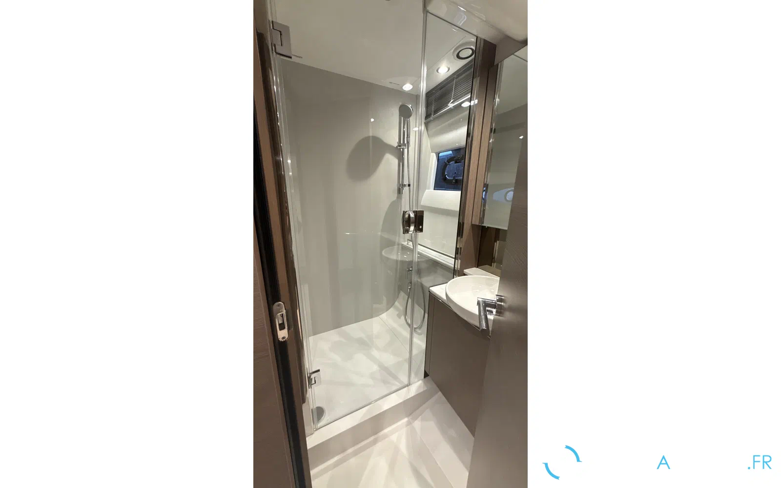 slider 47 Princess V50