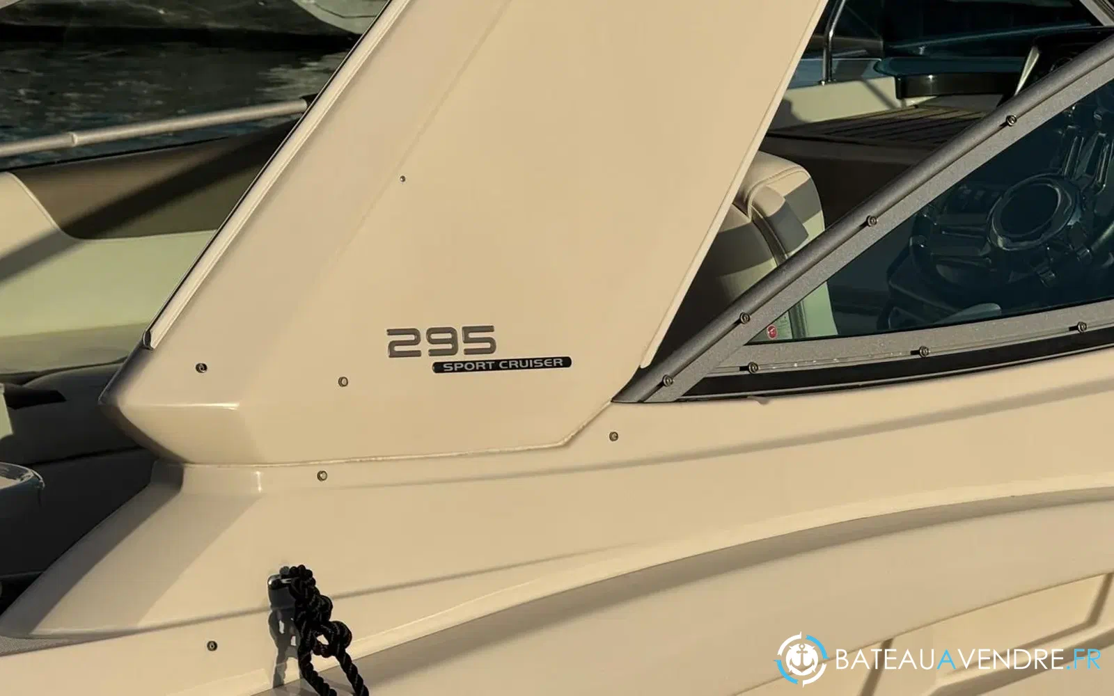 slider 12 Monterey 295 Cruiser