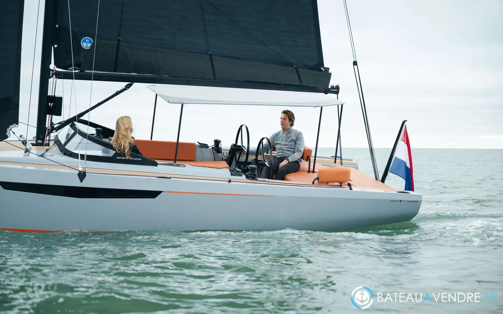 slider 11 Saffier SE 28 Leopard