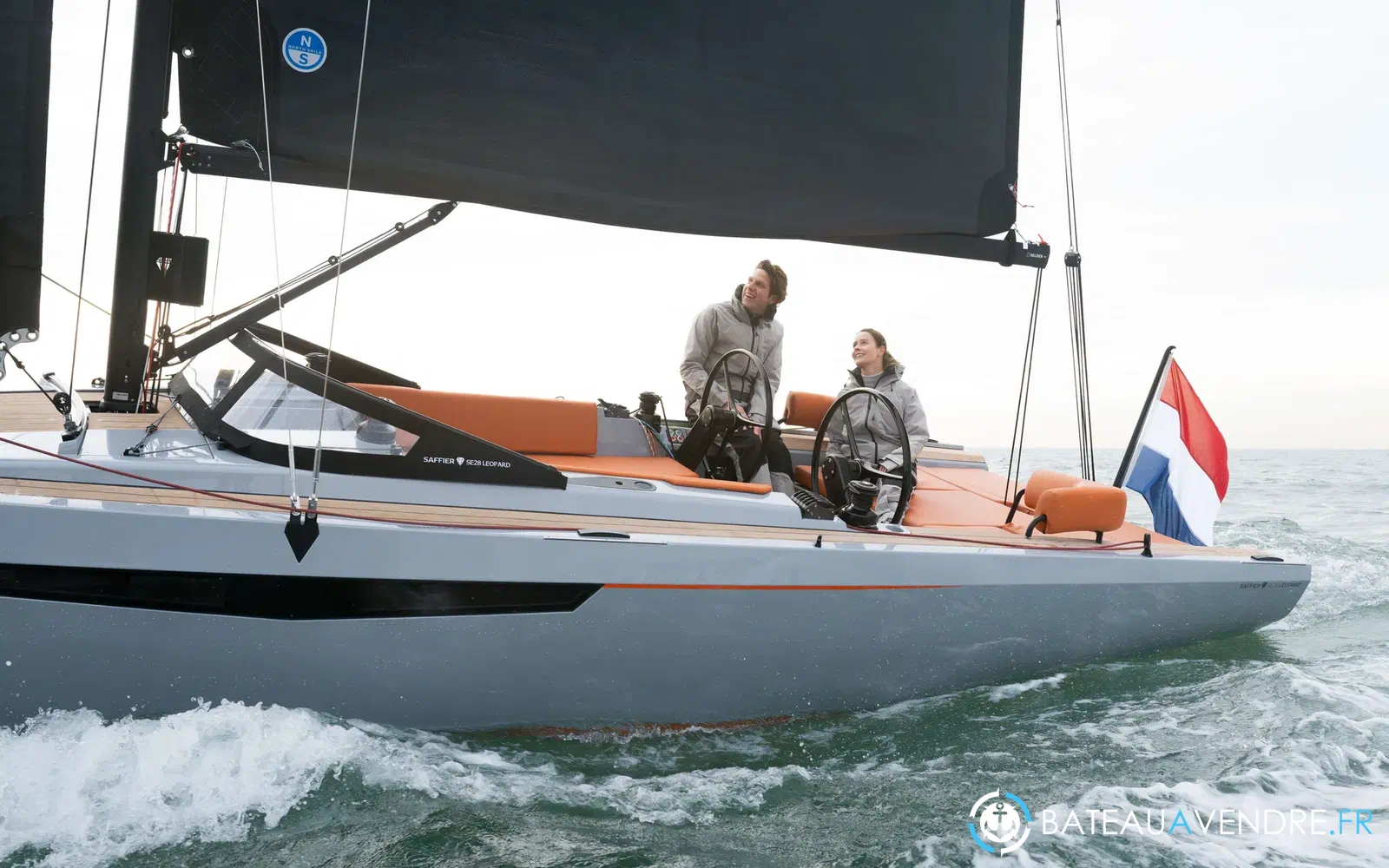 slider 22 Saffier SE 28 Leopard