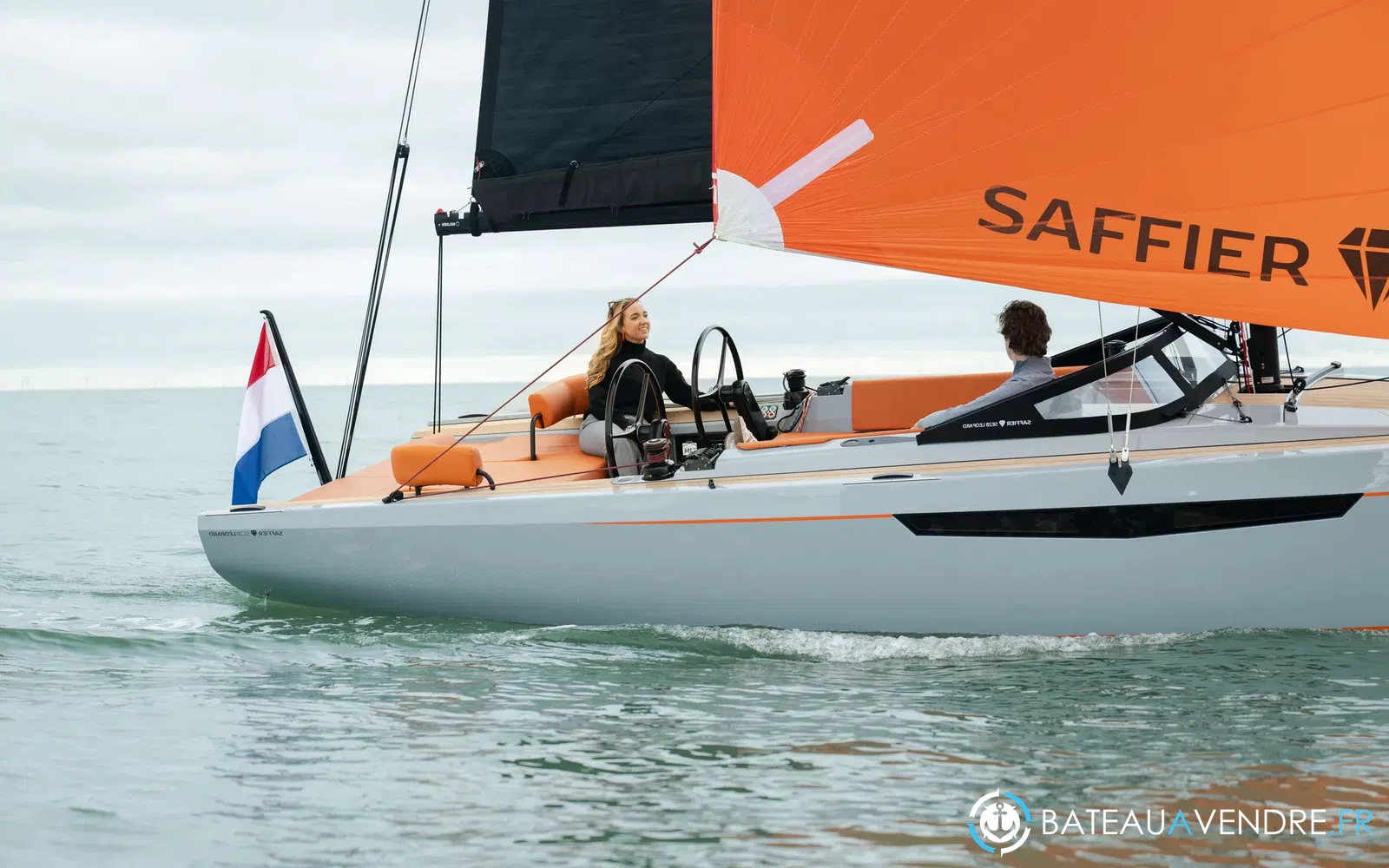slider 2 Saffier SE 28 Leopard