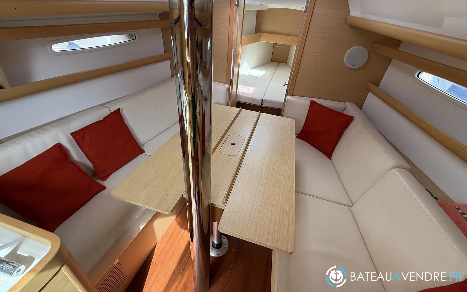 slider 34 Beneteau First 30 Jk