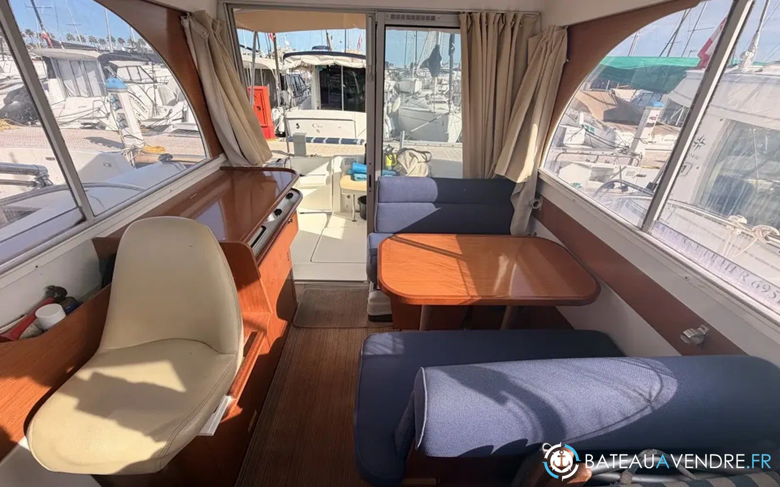 slider 22 Beneteau Antares 7.60