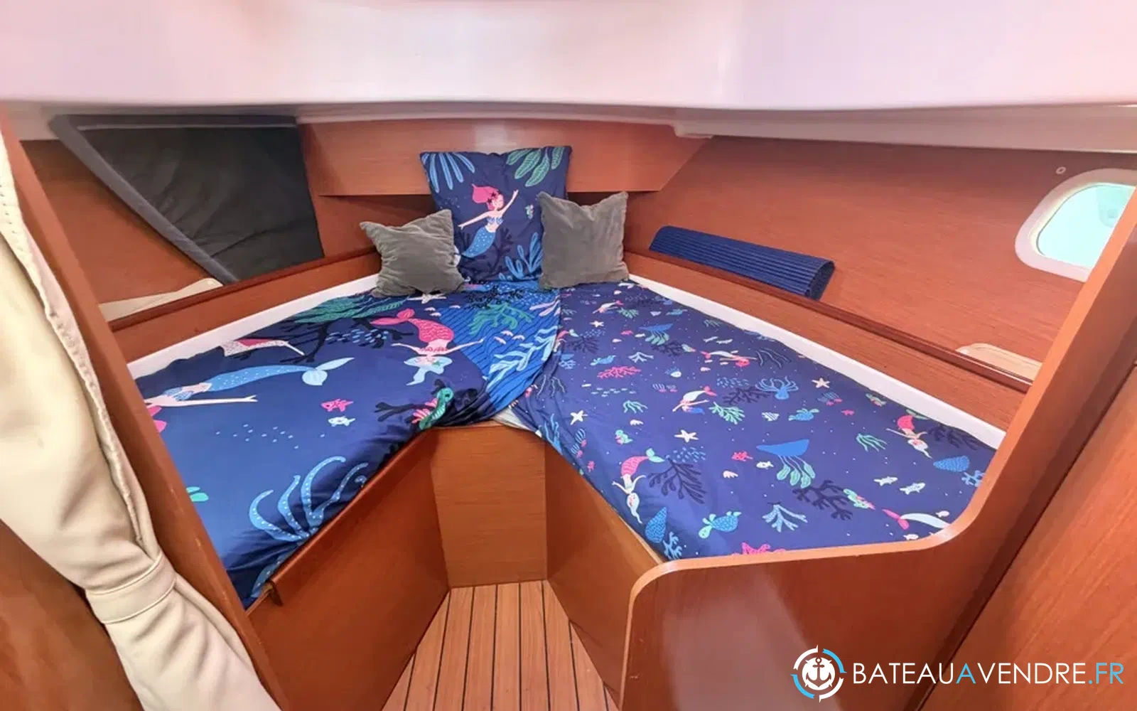 slider 23 Beneteau Antares 7.60