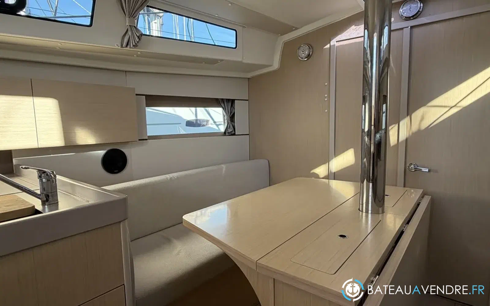 slider 34 Beneteau Oceanis 38.1
