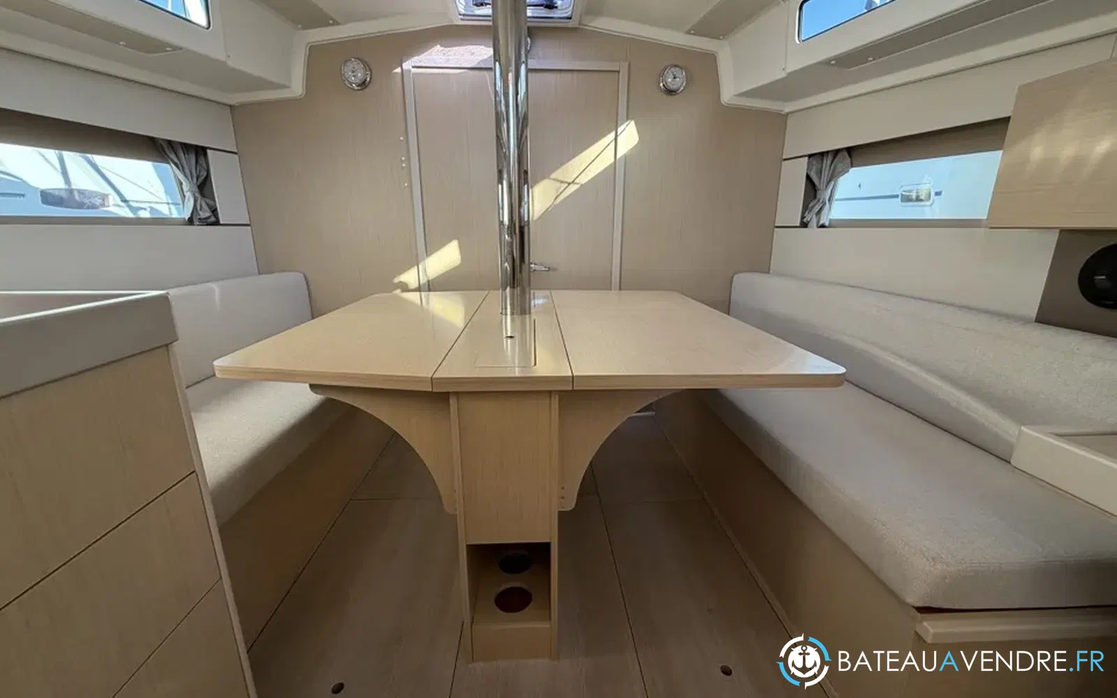 slider 51 Beneteau Oceanis 38.1