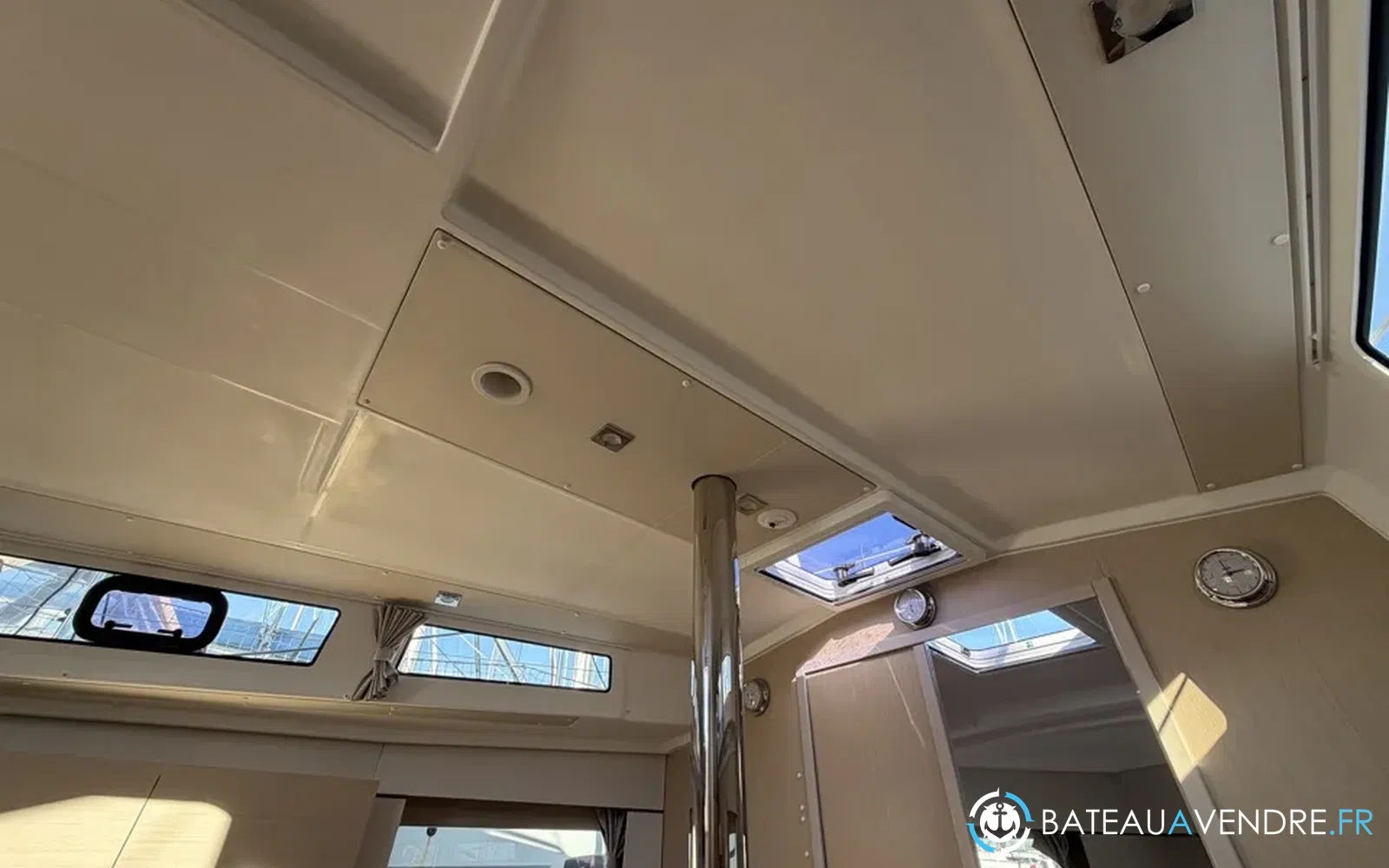 slider 52 Beneteau Oceanis 38.1