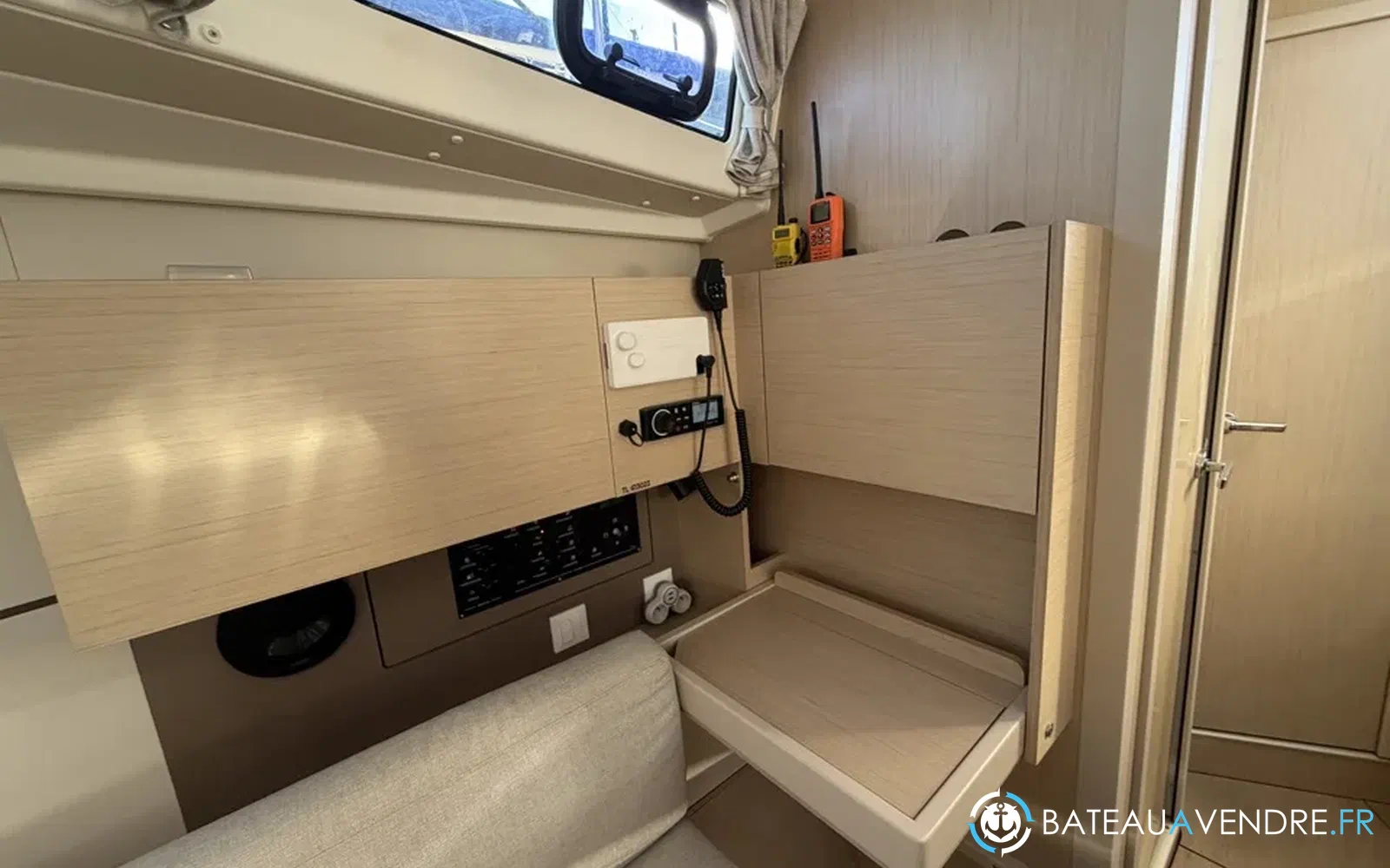 slider 54 Beneteau Oceanis 38.1