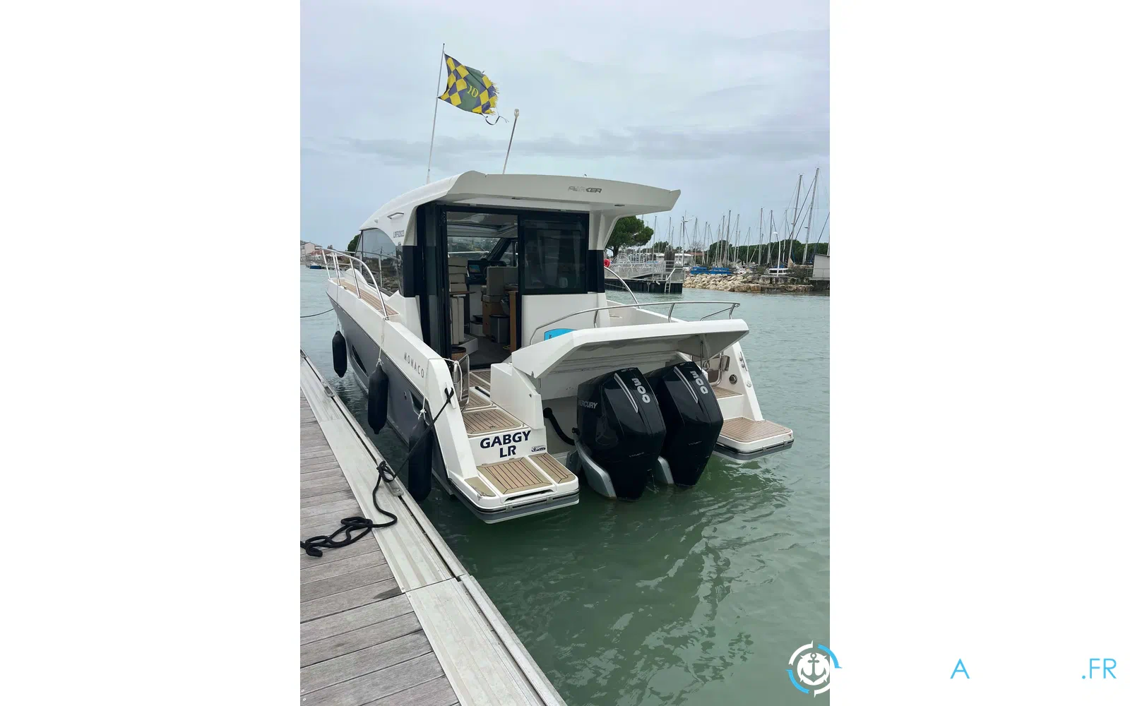 slider 0 Parker Monaco 110