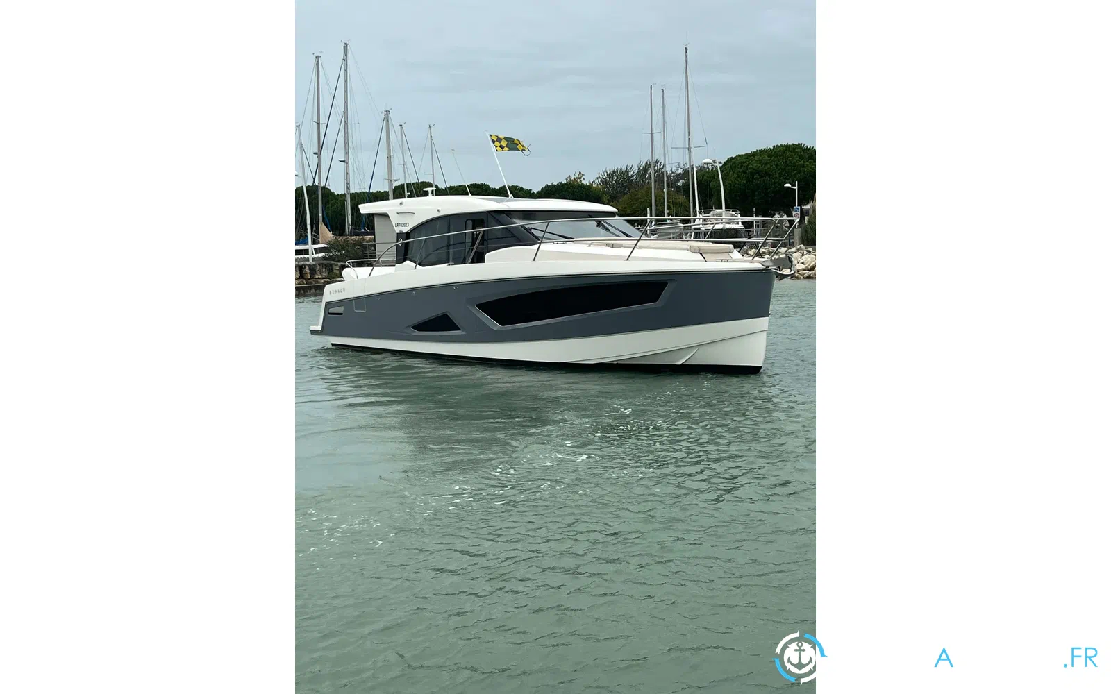 slider 6 Parker Monaco 110