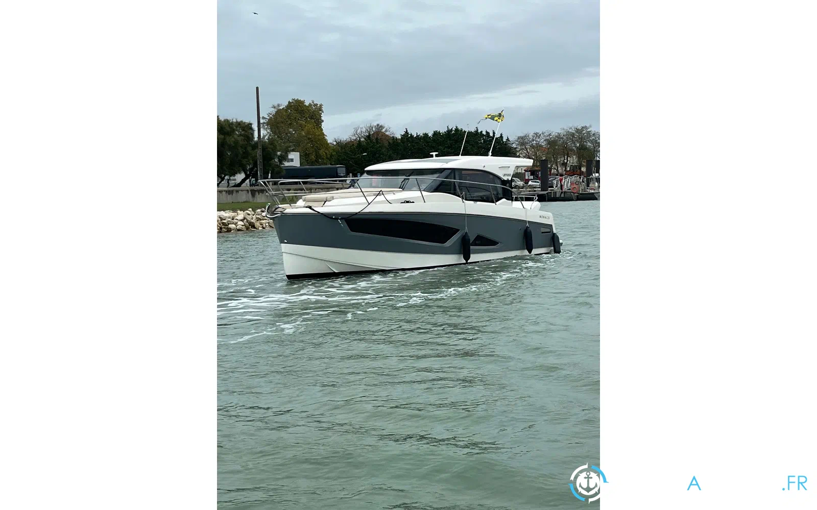slider 7 Parker Monaco 110