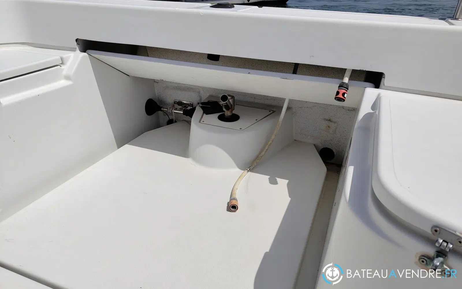 slider 12 Arvor 23