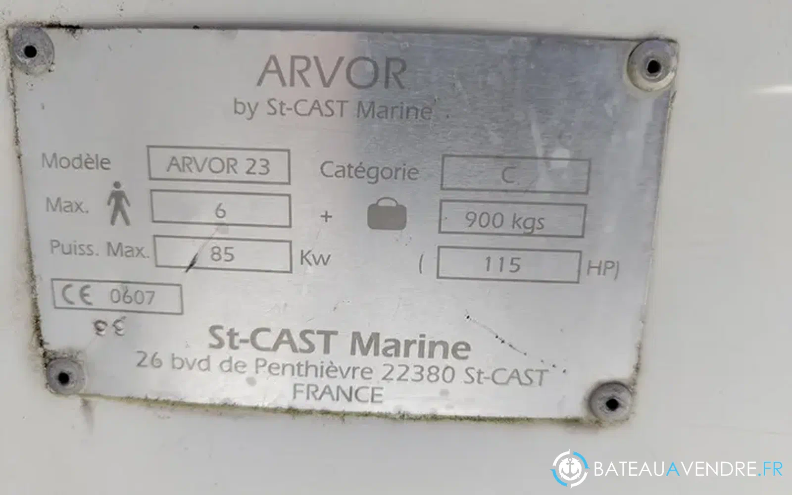 slider 18 Arvor 23