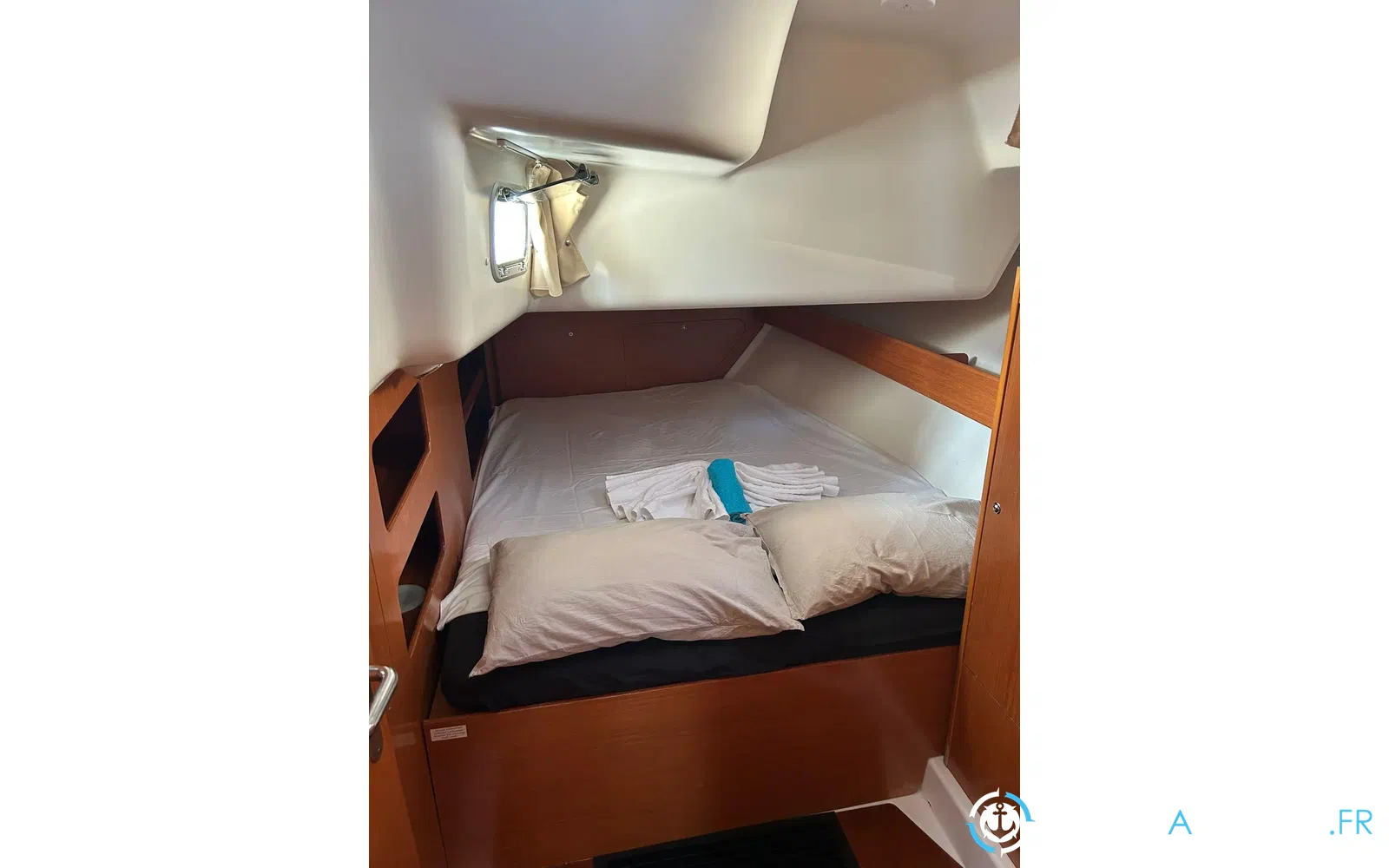 slider 15 Beneteau Cyclades 50.5