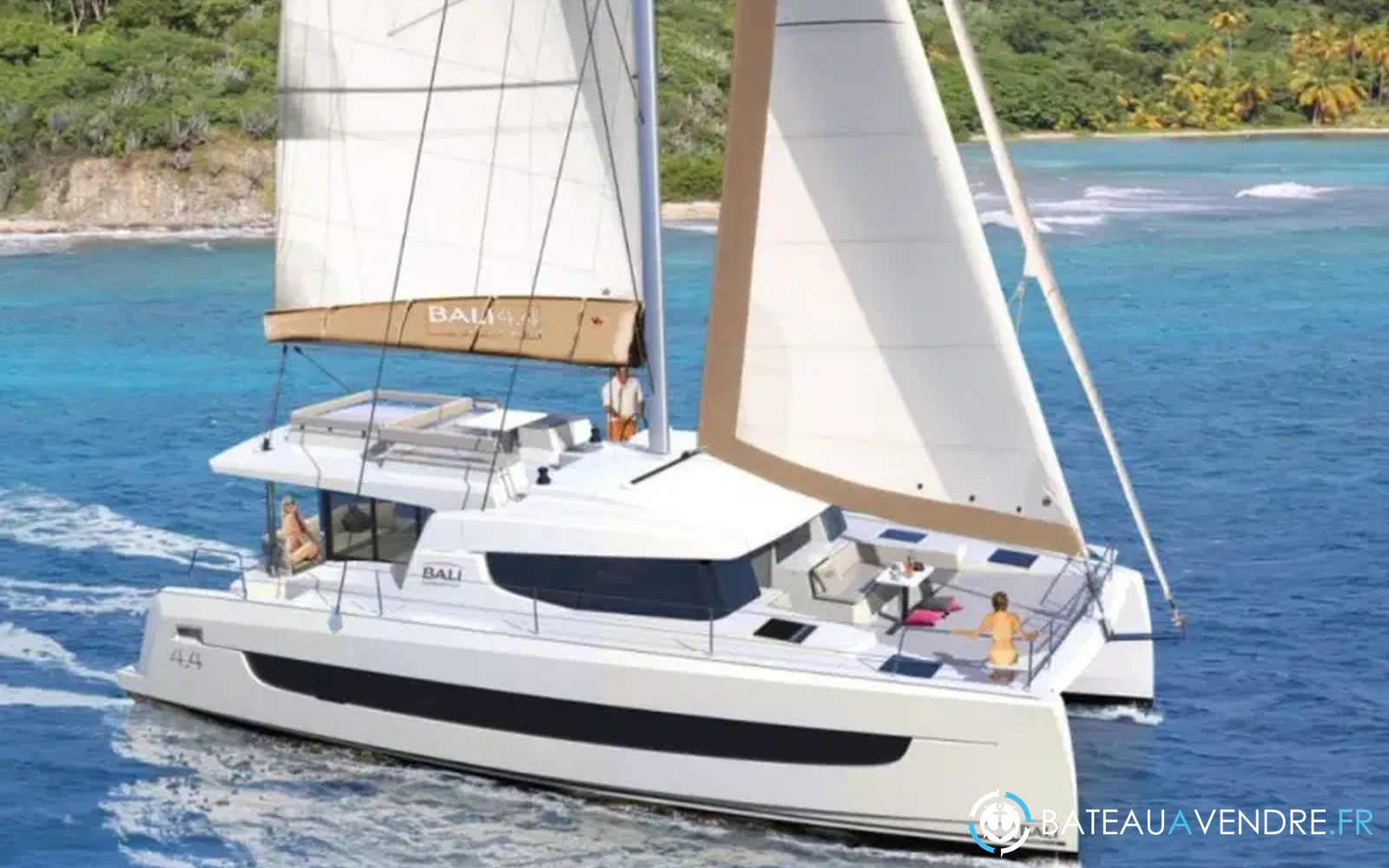 slider 0 Bali Catamarans Bali 4.4