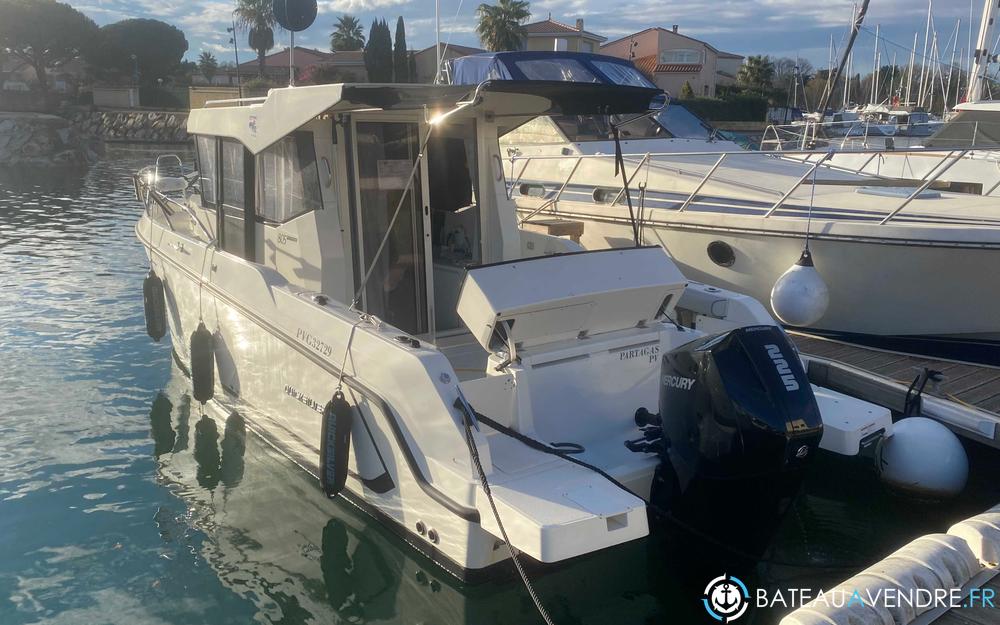 Quicksilver Captur 805 Pilothouse photo de présentation