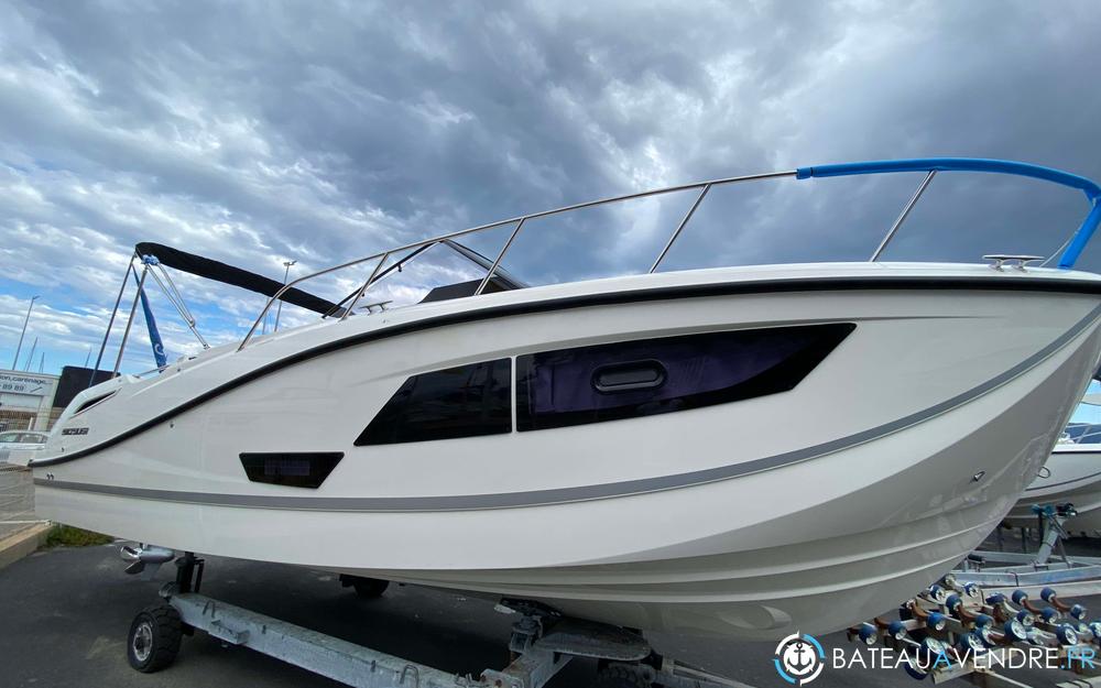 Quicksilver Activ 875 Sundeck  photo 2