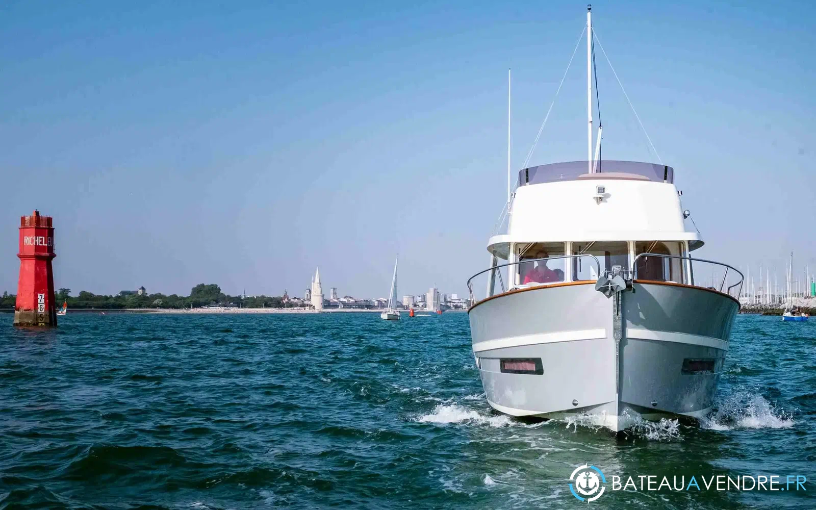 slider 3 Rhea Trawler 34