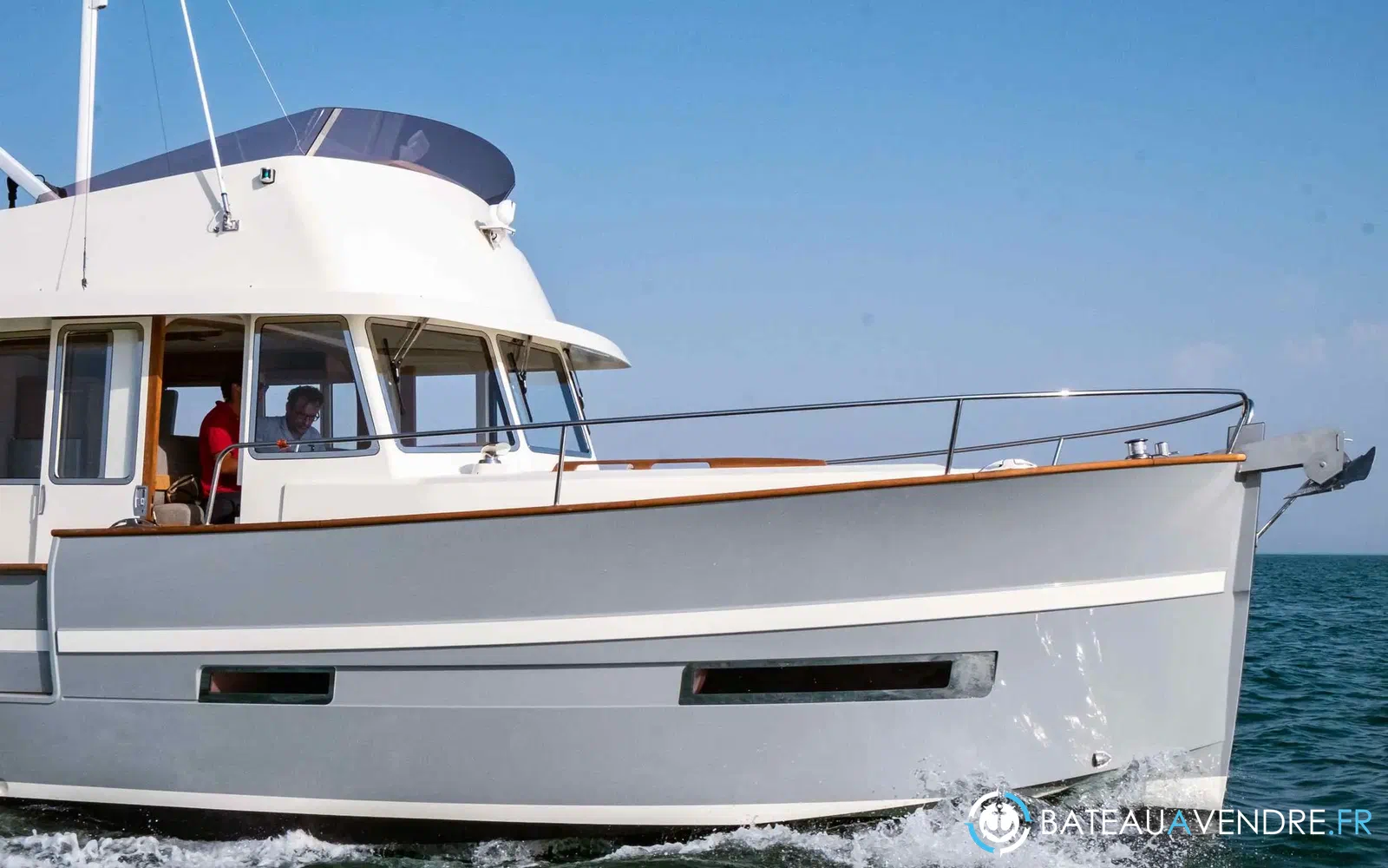 slider 4 Rhea Trawler 34