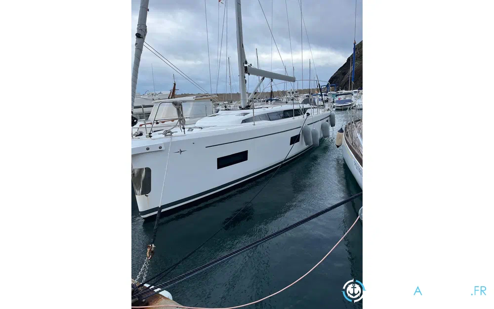 Bavaria C38  photo 2