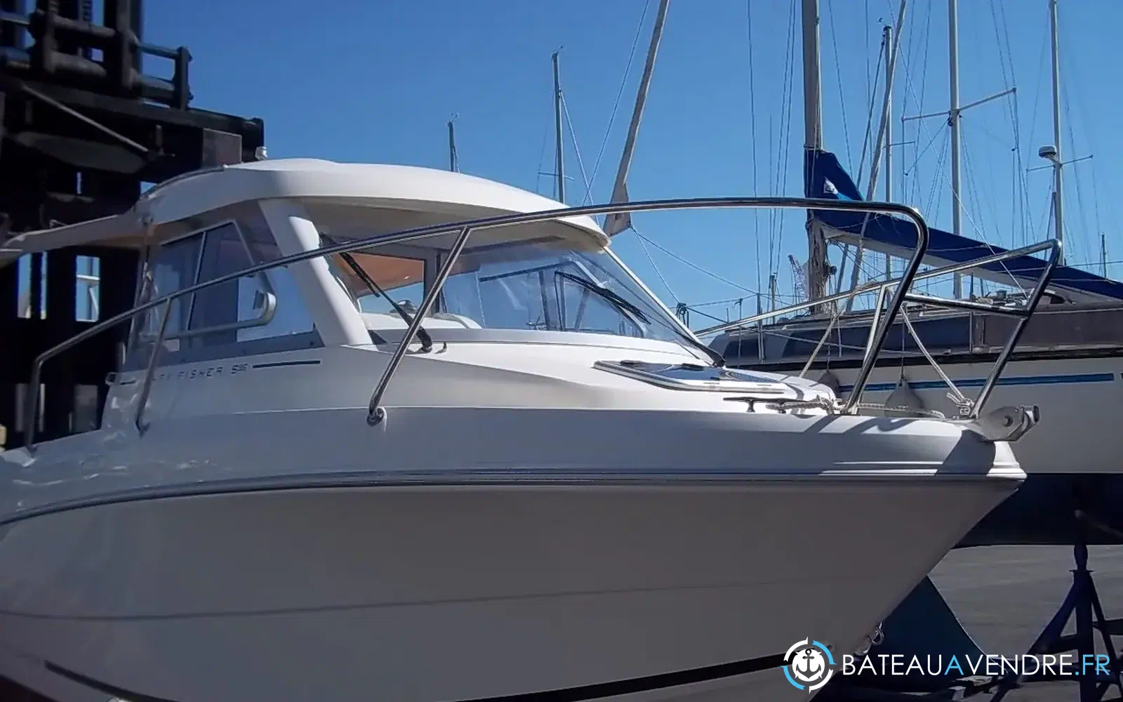 slider 0 Jeanneau Merry Fisher 595