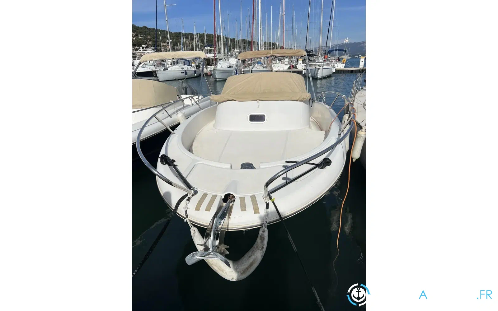 slider 0 Jeanneau Cap Camarat 755 WA