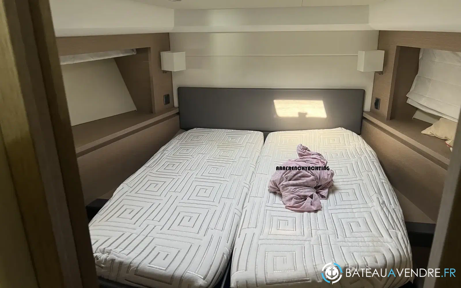 slider 19 Jeanneau Prestige 560