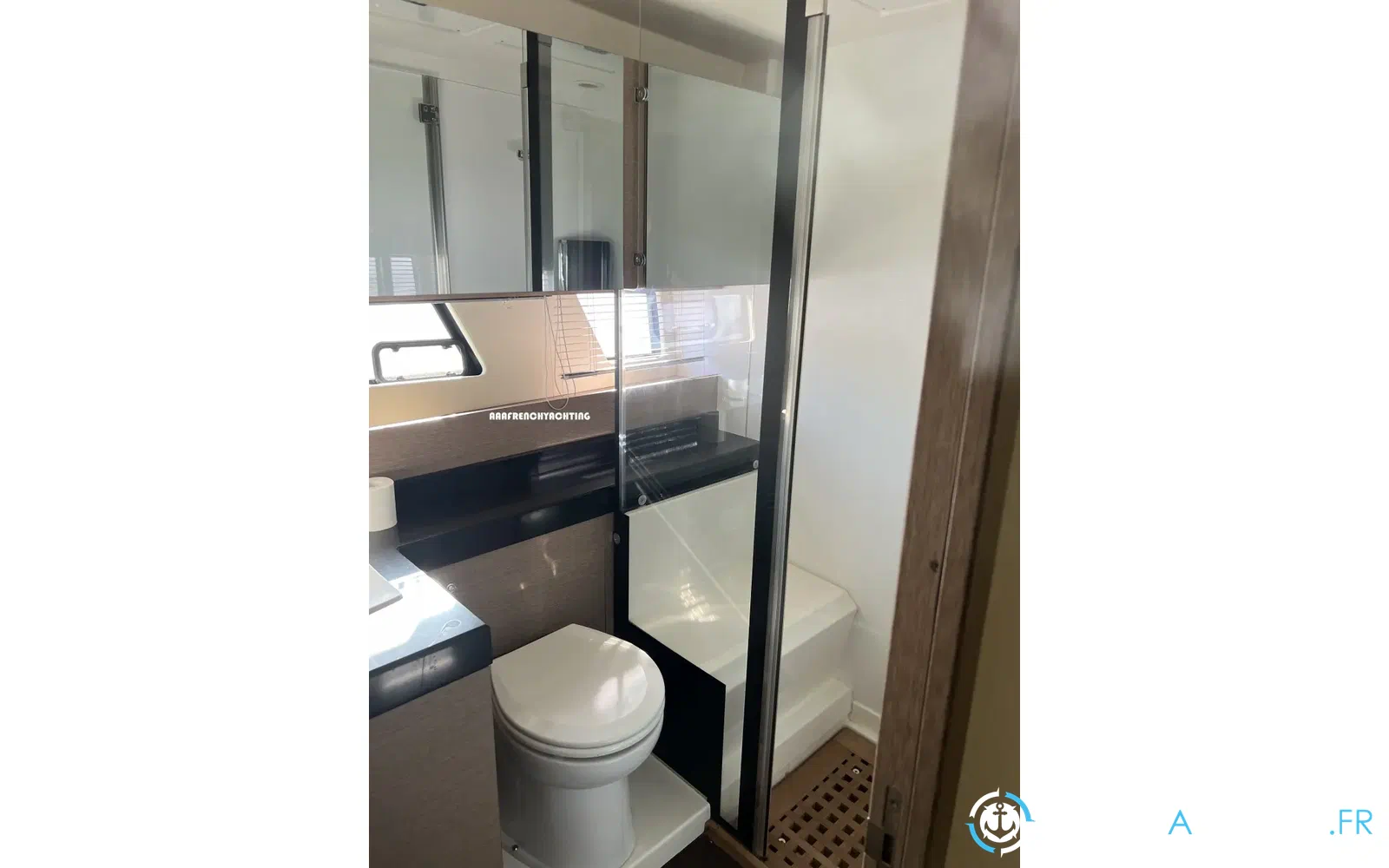 slider 21 Jeanneau Prestige 560