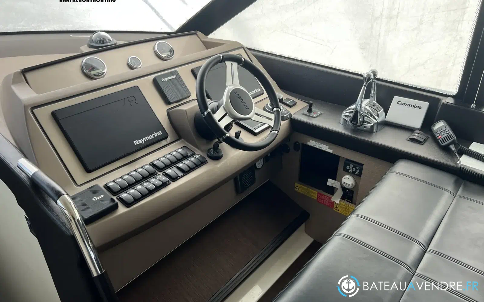 slider 29 Jeanneau Prestige 560