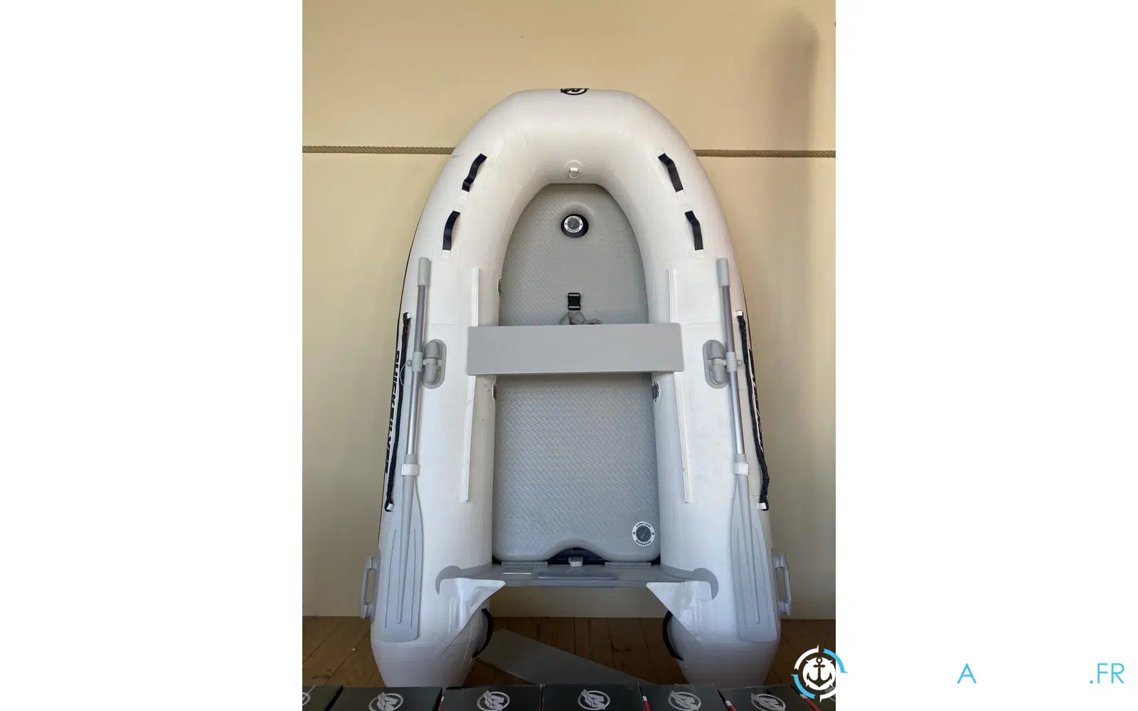 slider 0 Quicksilver 250 Air Deck