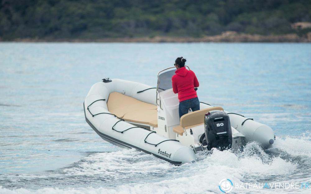 Bombard Sunrider 550 interieur photo de présentation