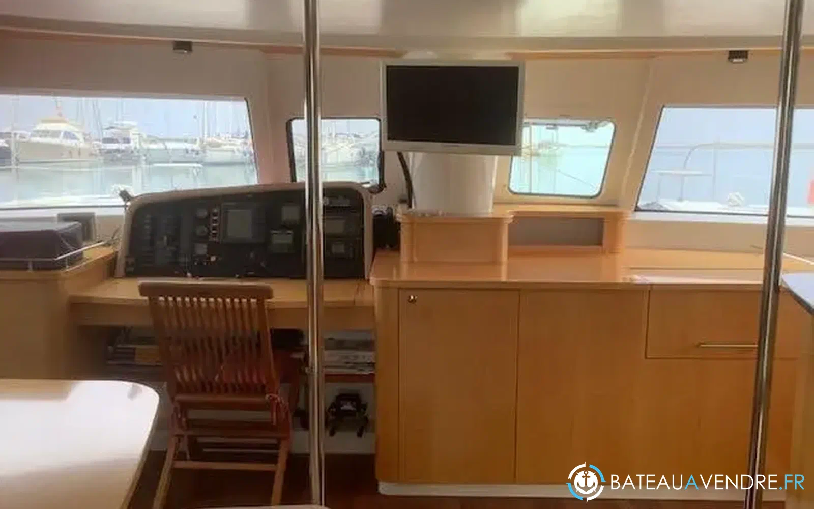 slider 40 Fountaine Pajot Salina 48