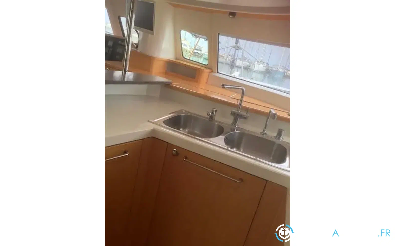 slider 43 Fountaine Pajot Salina 48