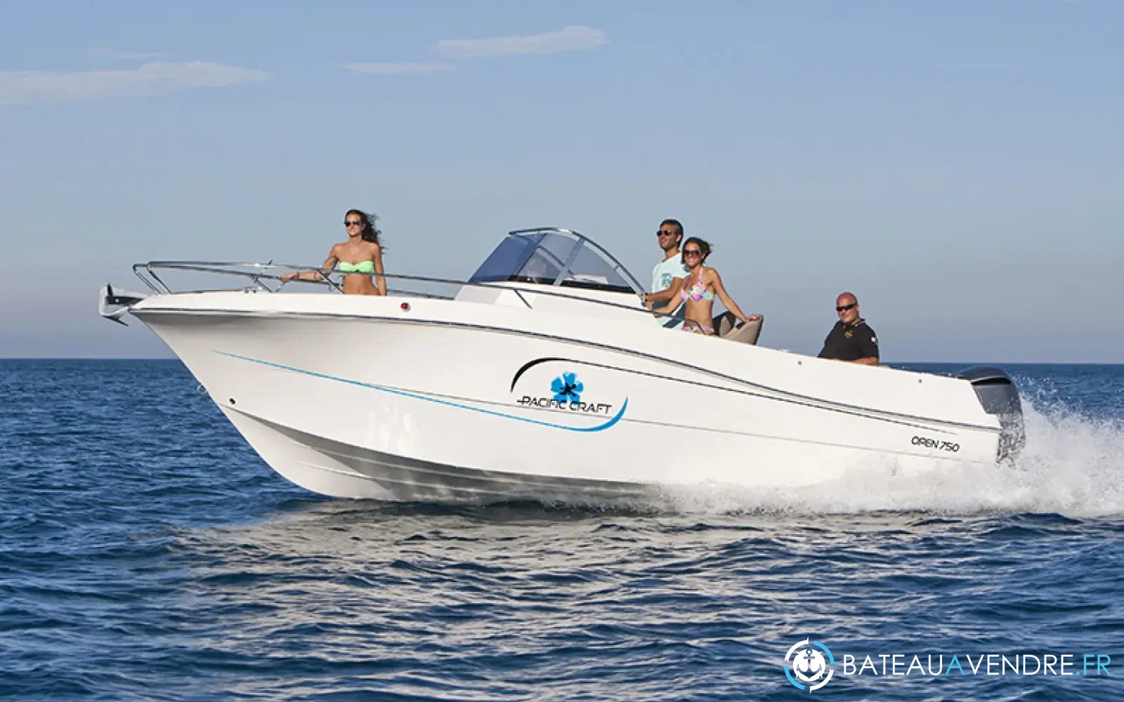 slider 6 Pacific Craft 750 Open