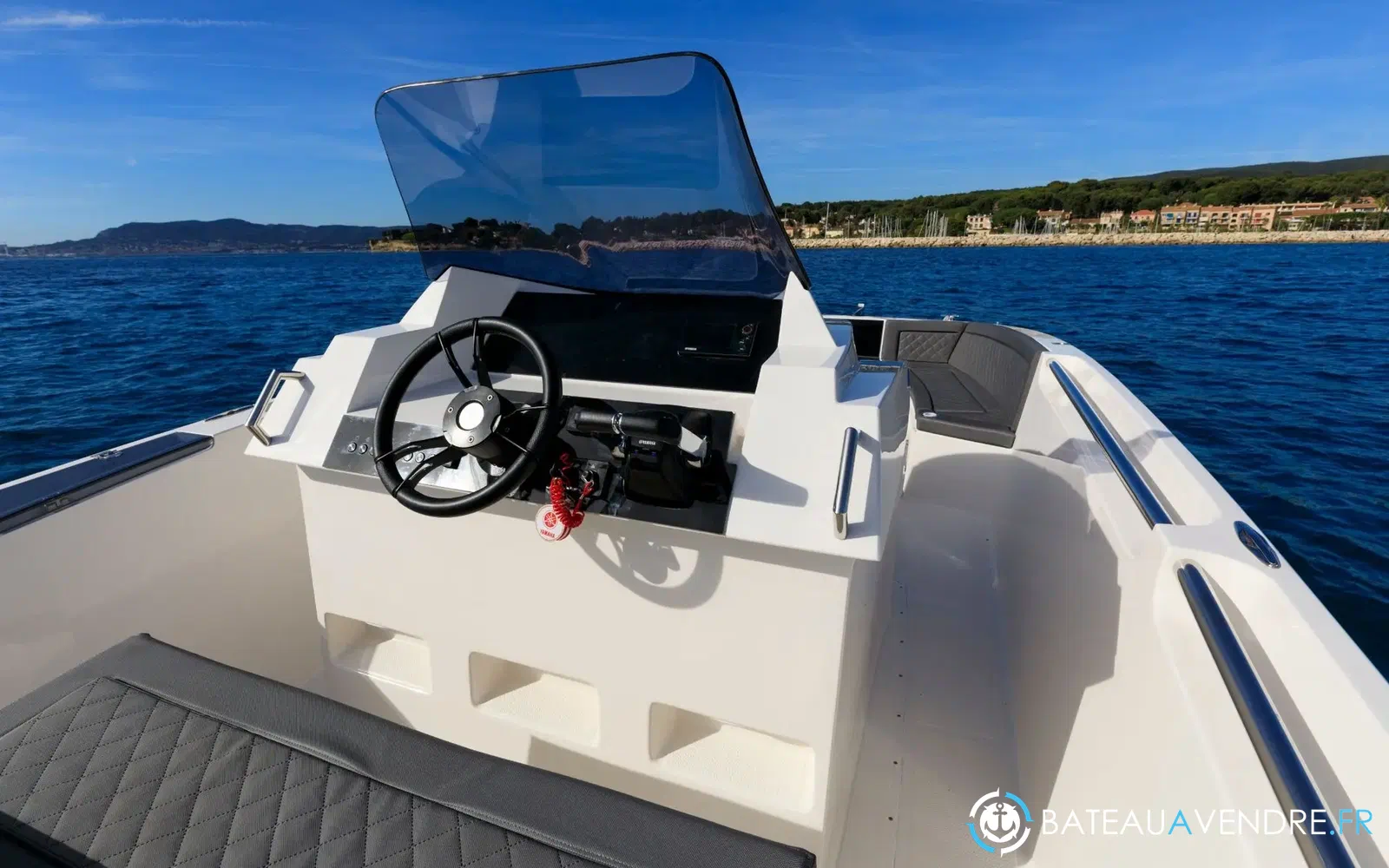slider 8 Pacific Craft 27 RX
