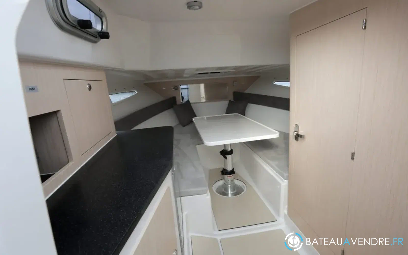 slider 2 Pacific Craft 750 SC