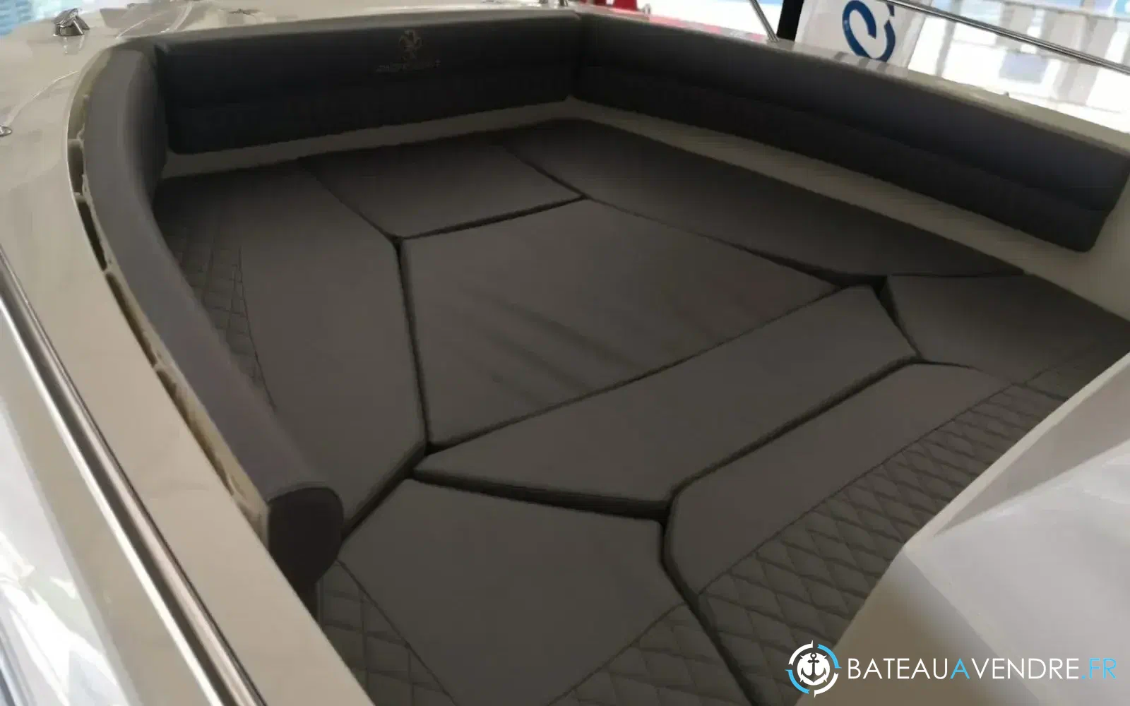 slider 8 Pacific Craft 750 Open