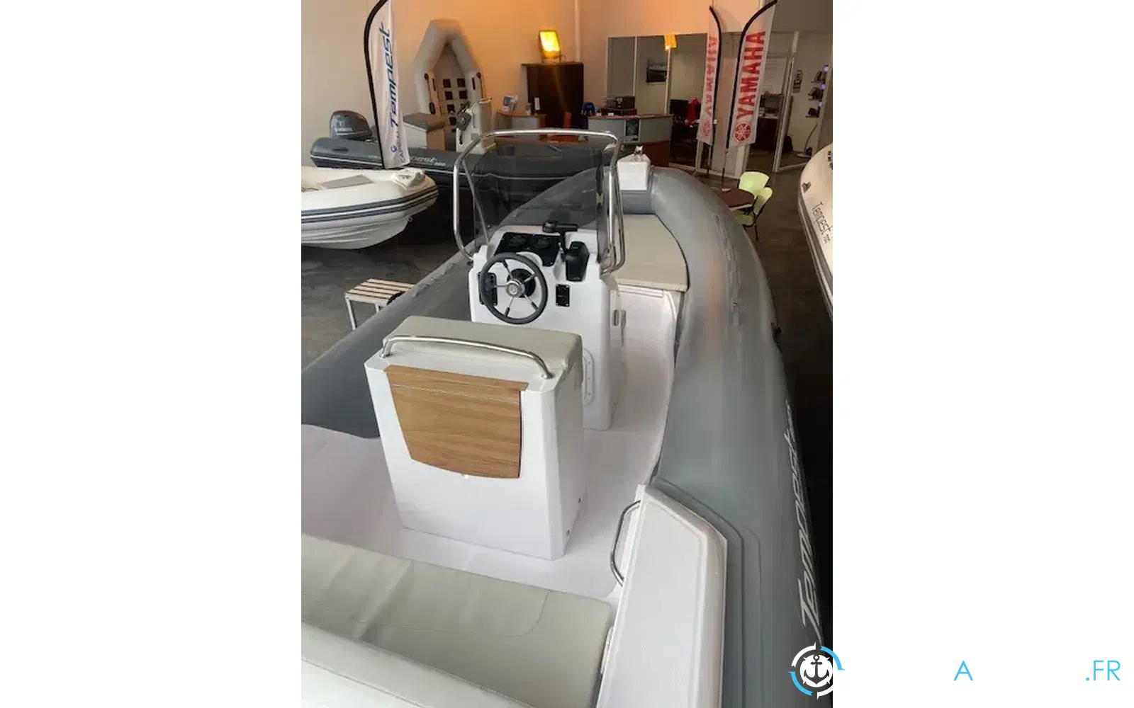 slider 4 Capelli Tempest 630 S
