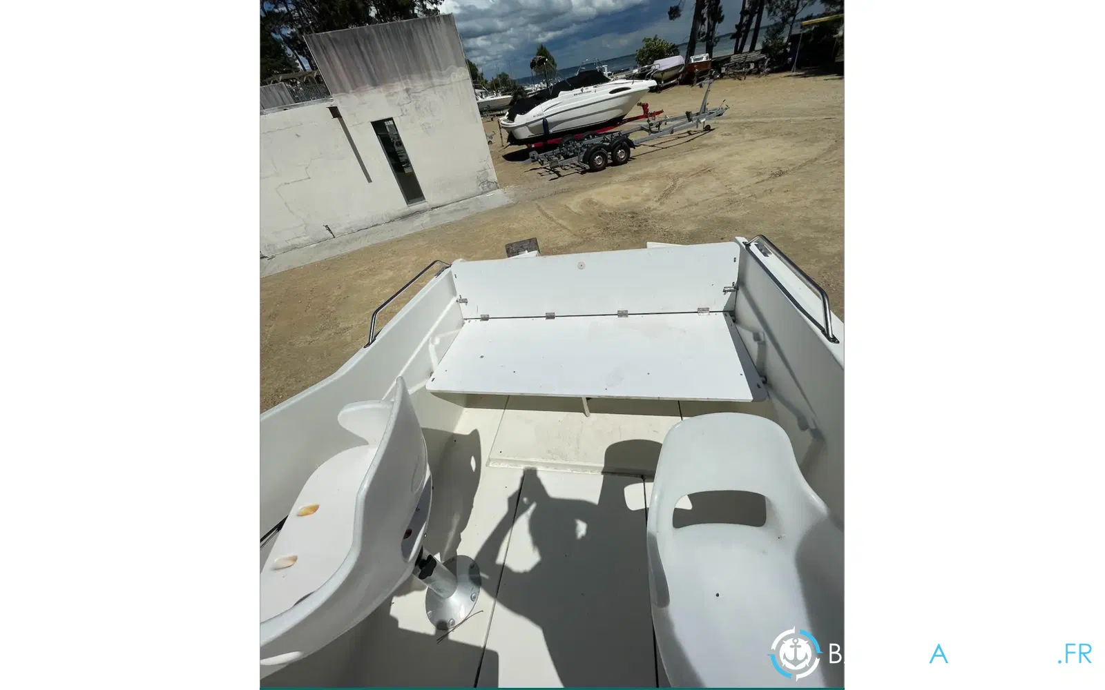 slider 2 Beneteau Flyer 5