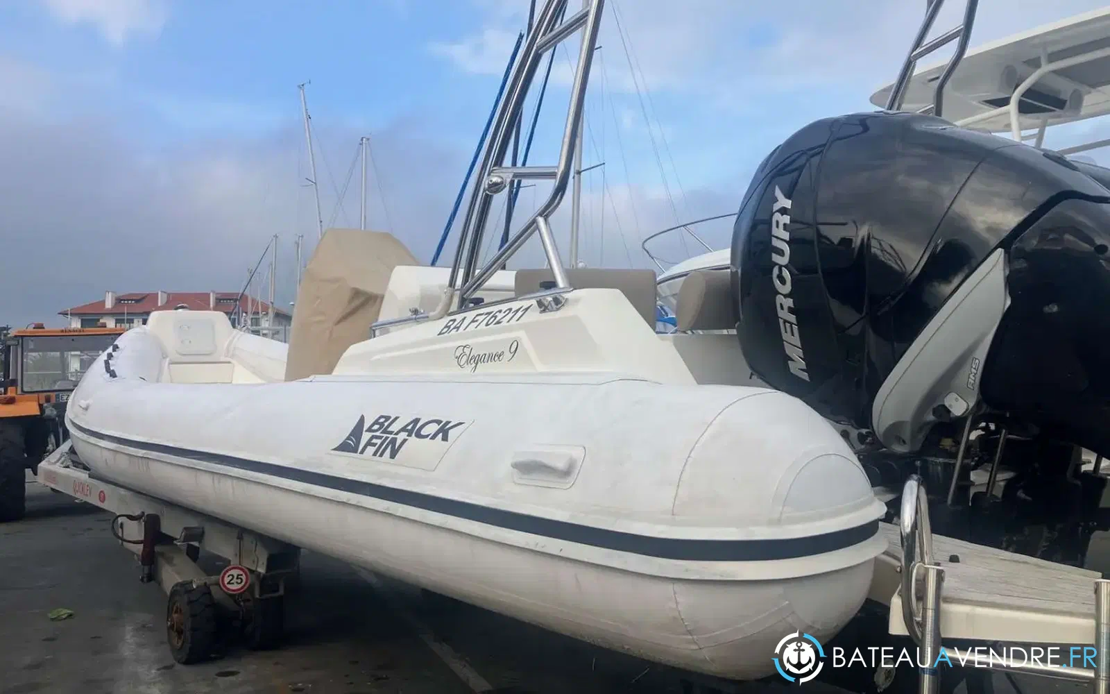 slider 0 Nuova Jolly Blackfin 9 Elegance