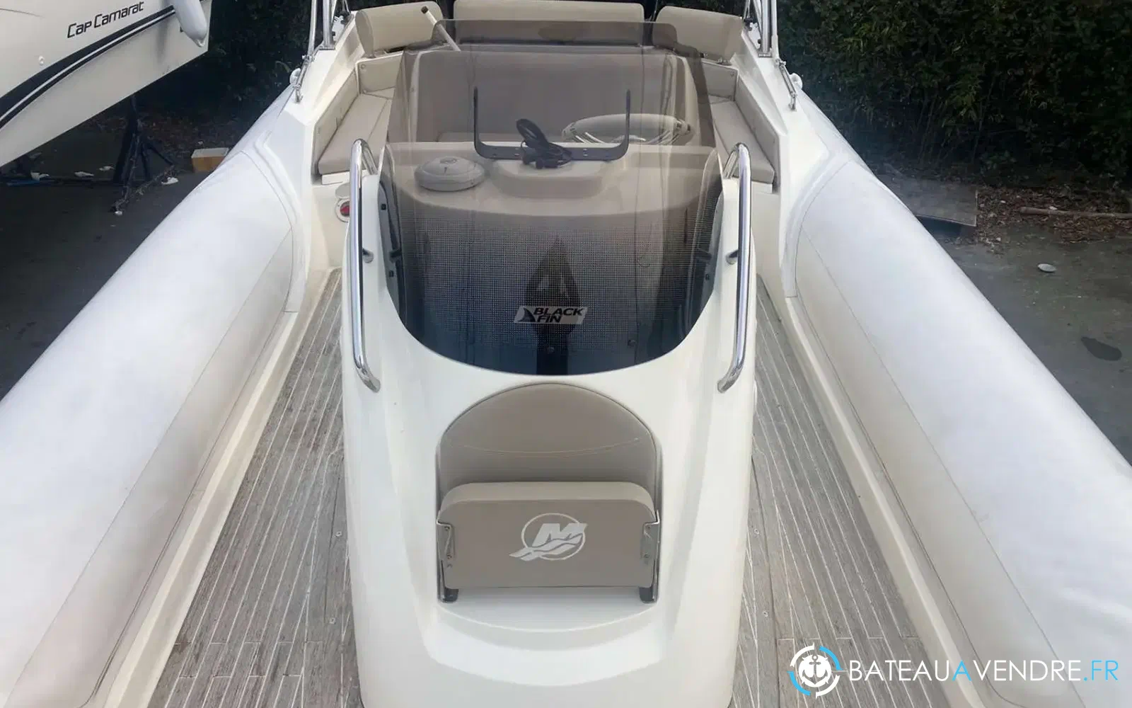 slider 10 Nuova Jolly Blackfin 9 Elegance