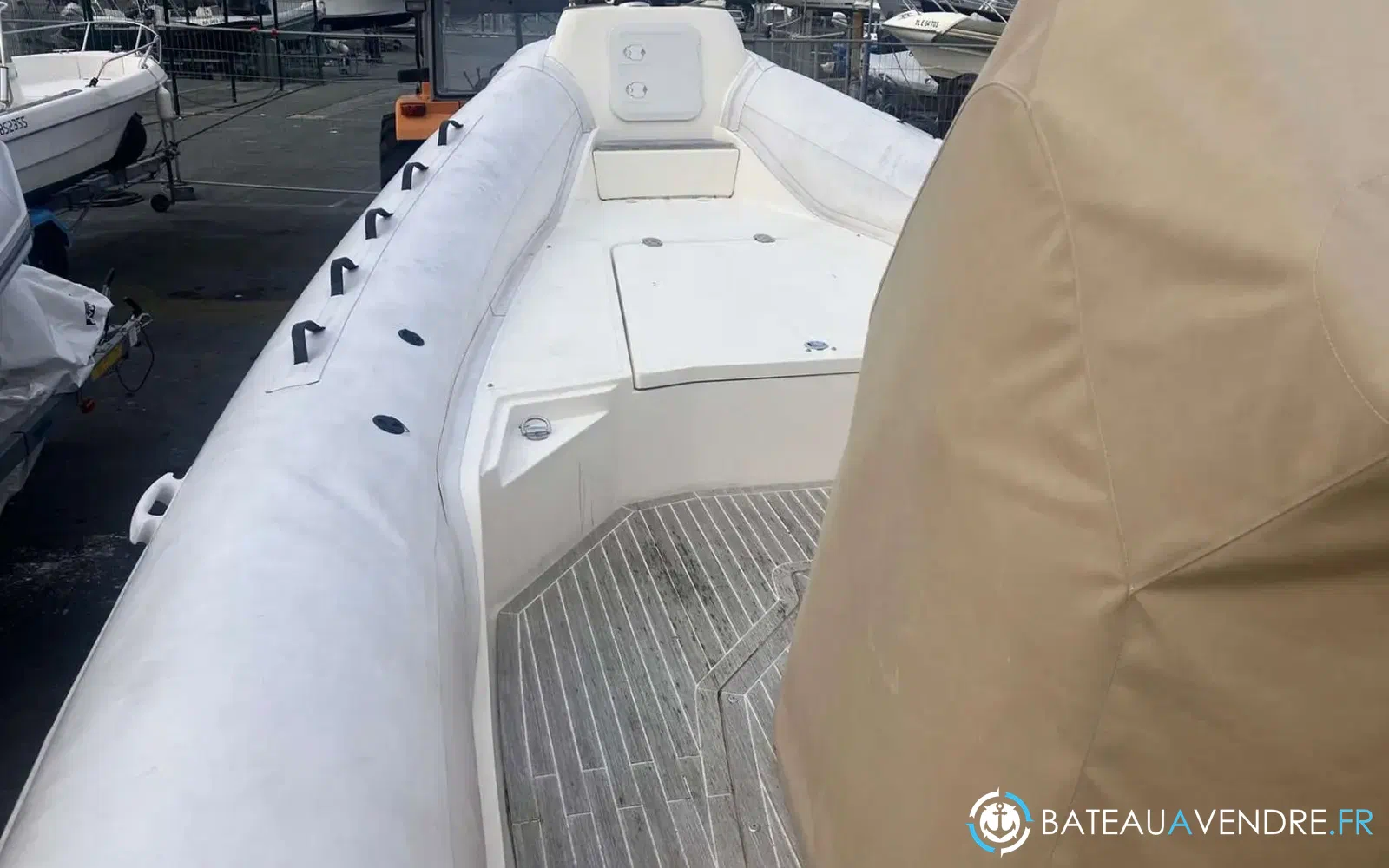 slider 7 Nuova Jolly Blackfin 9 Elegance