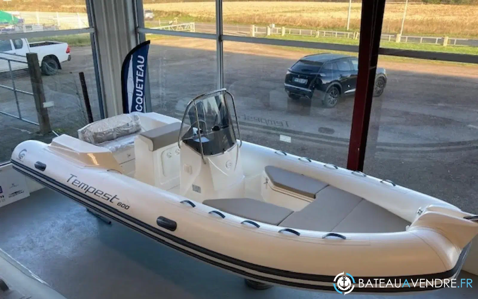 slider 0 Capelli Tempest 600 Open