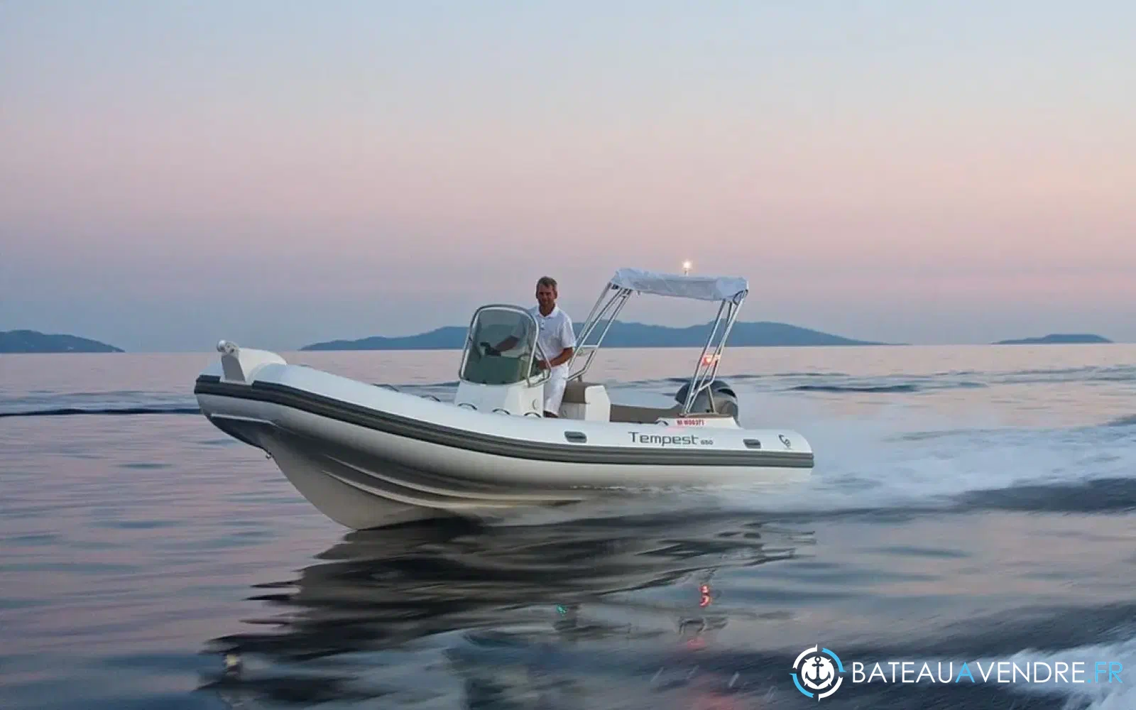slider 0 Capelli Tempest 650 Open